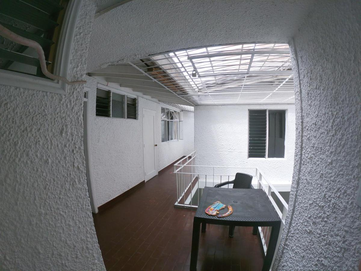 Le VI Hostal Medellín Exterior foto